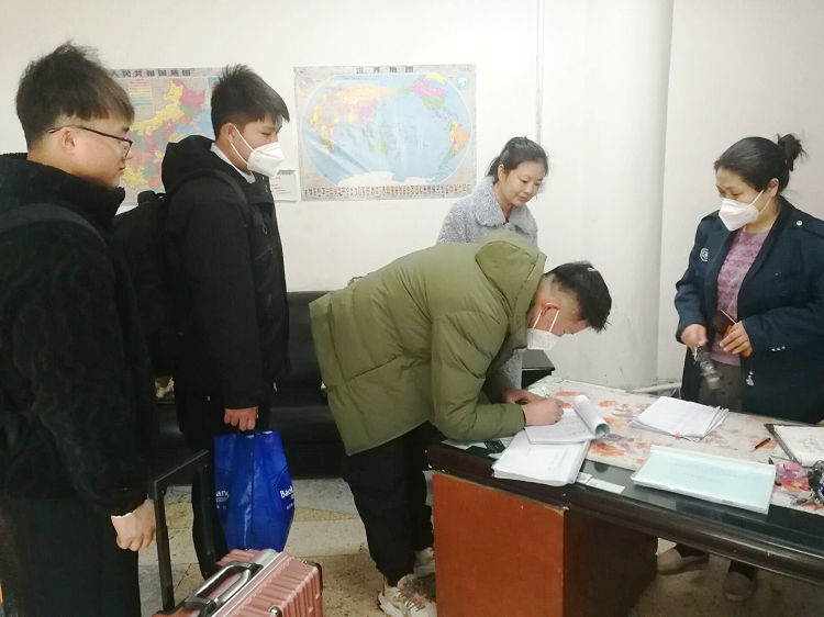 16772439561844.jpg 2.21多舉措做好公寓后勤保障_副本.jpg